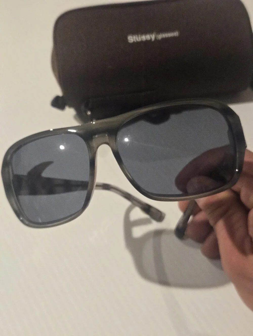Oliver 040068 Y2k Vintage Stüssy Black Sunglasses with Orange Microfiber Cloth